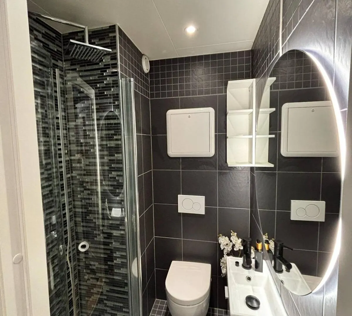 Cozystay Beside Historic Bryggen Bergen Apartman